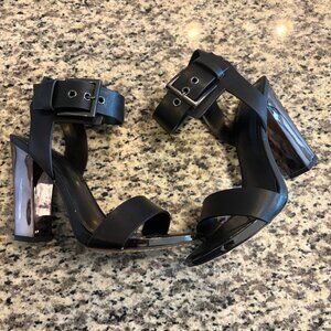 DKNY Terah Block Heel Sandal – Women’s Size 7.5 – Black – Worn Once – RN 31127